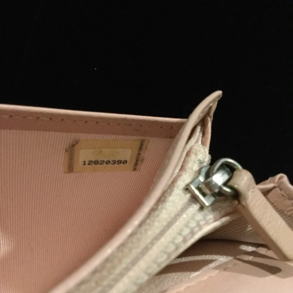 Chanel Lambskin Classic Bifold Long Wallet with Seasonal CC Logo - Picture 5 of 8